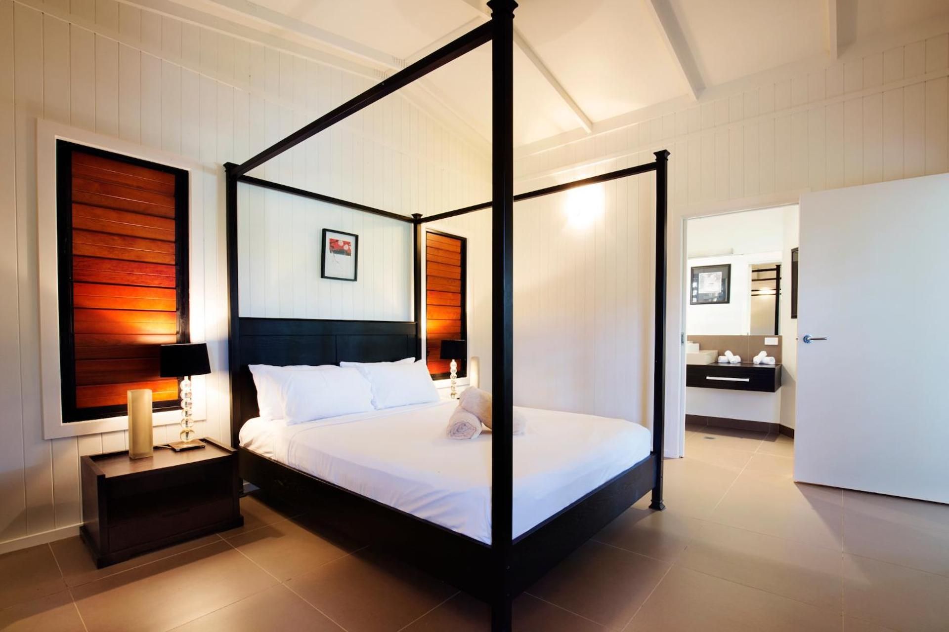 Two-Bedroom House with Ocean View