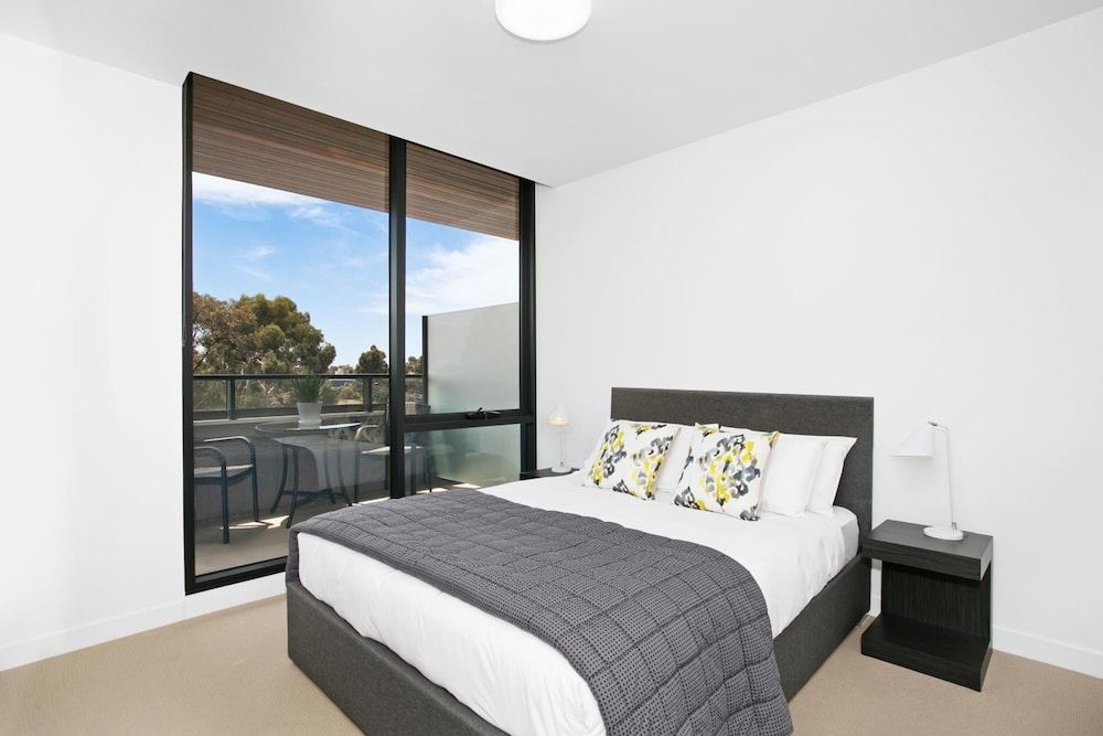 One Bedroom Apartment