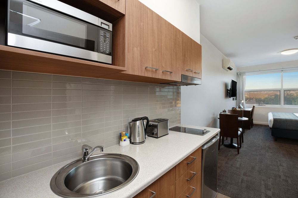 Quest Mawson Lakes Studio 4