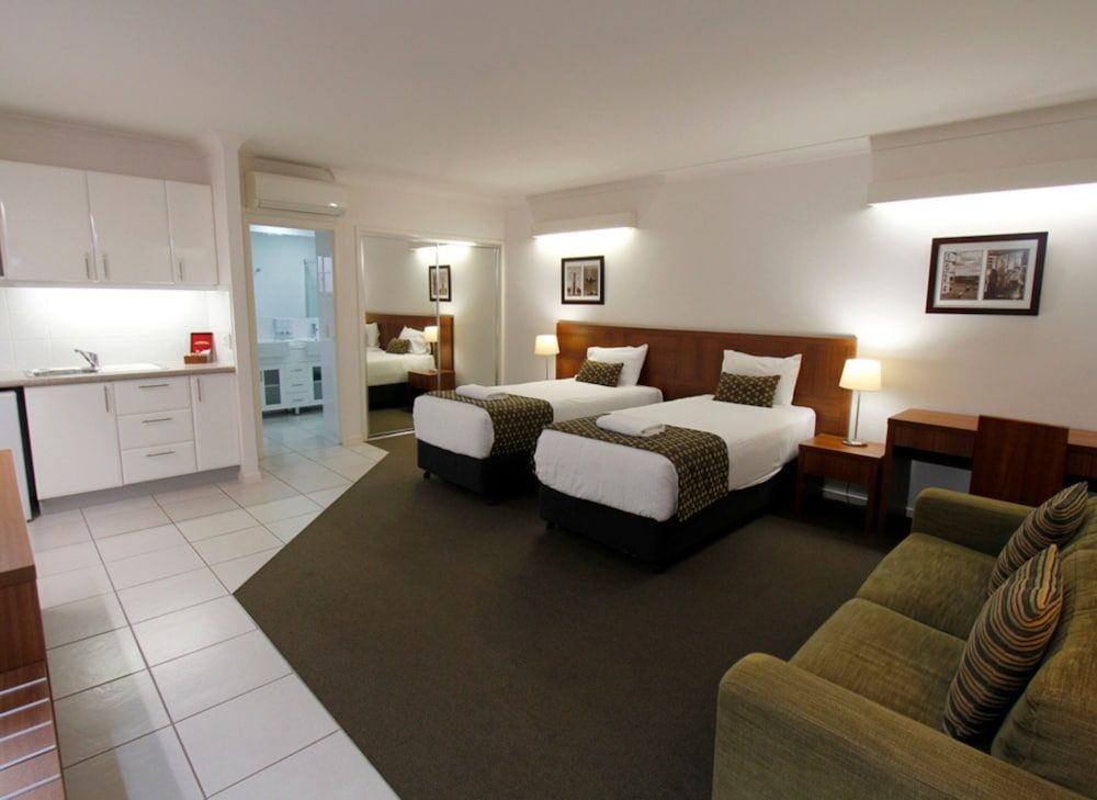 Chinchilla Downtown Motor Inn Deluxe Twin Suite