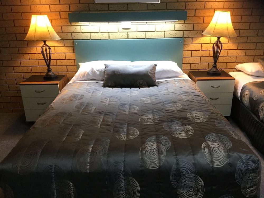 Sunrise Motel 1-bedroom Queen Unit - Double Rate 3