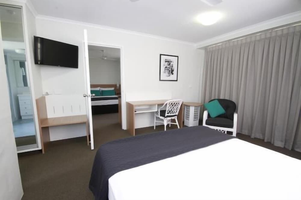 Darcy Arms Motel Standard Room, Non Smoking (Standard Double Room) 5