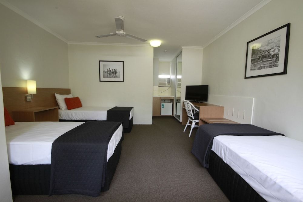 Darcy Arms Motel Standard Room, Non Smoking (Standard Double Room) 3
