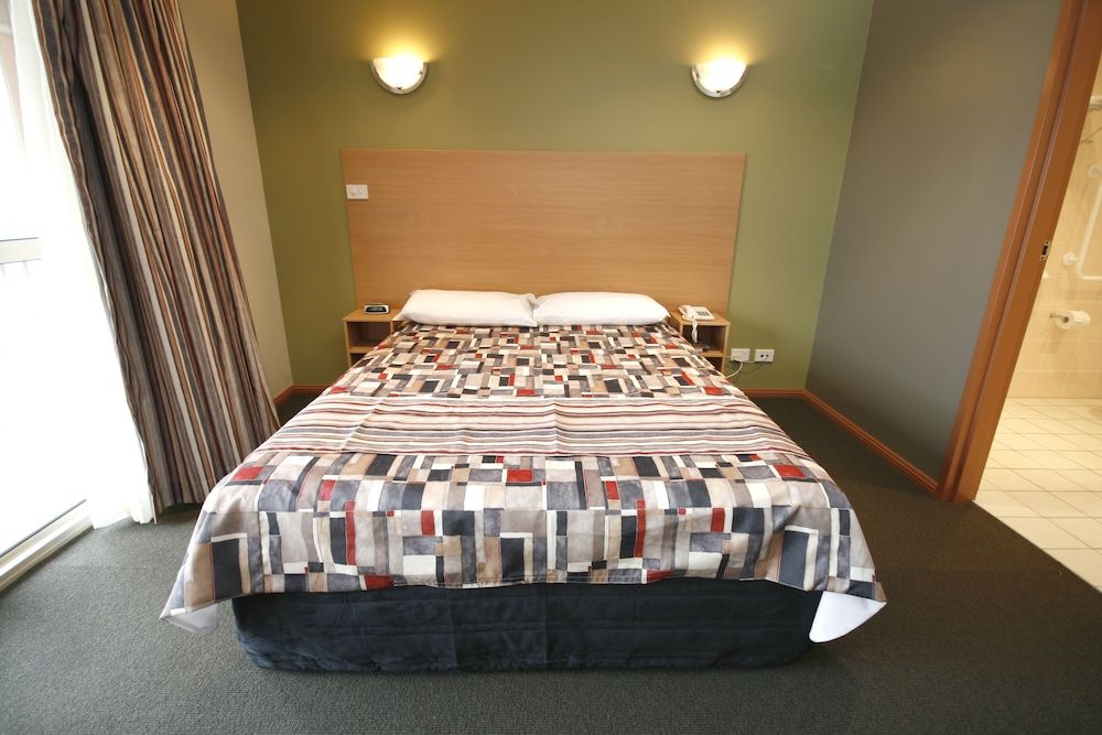 Forbes Victoria Inn Executive Room 2