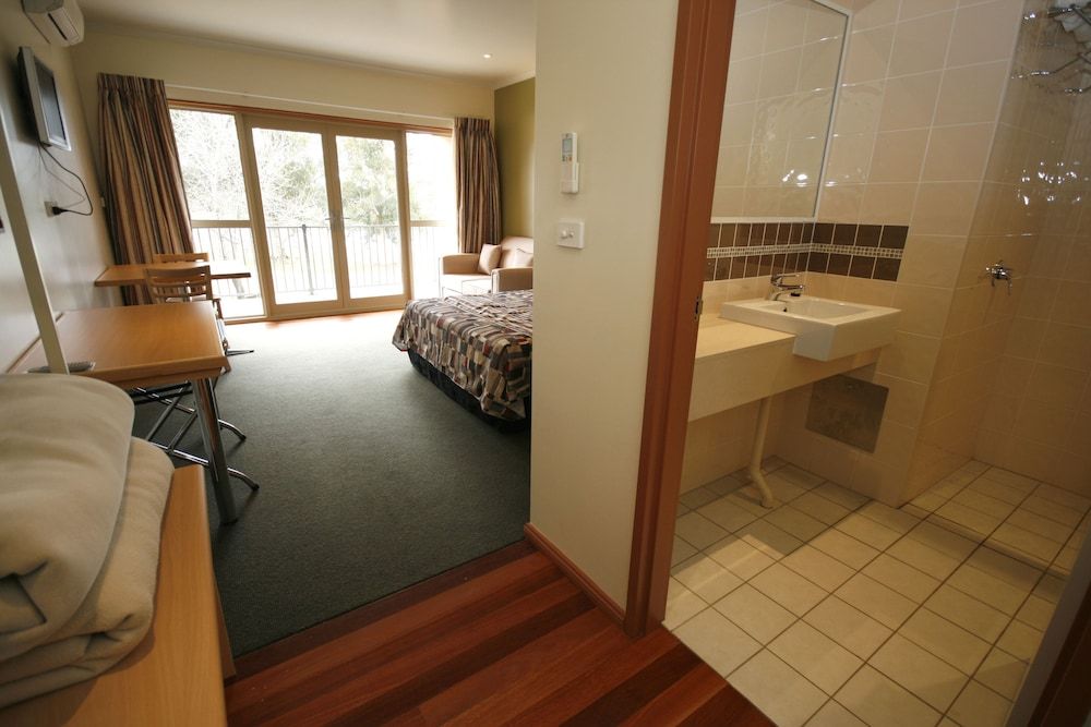 Forbes Victoria Inn Executive Room 4