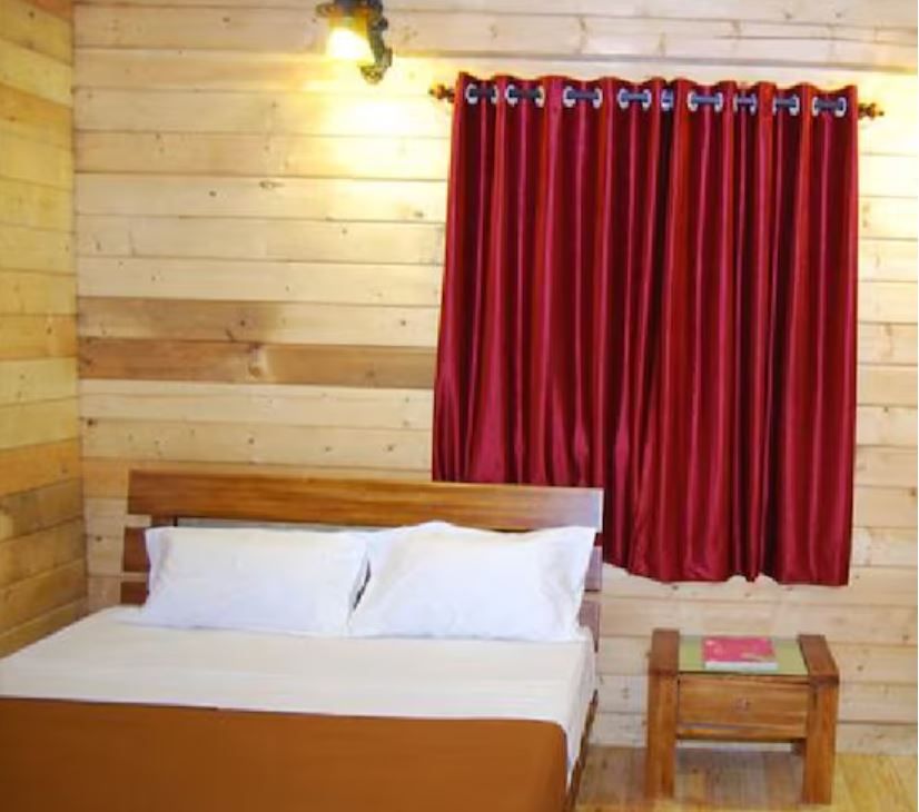 Wooden Cottage Single