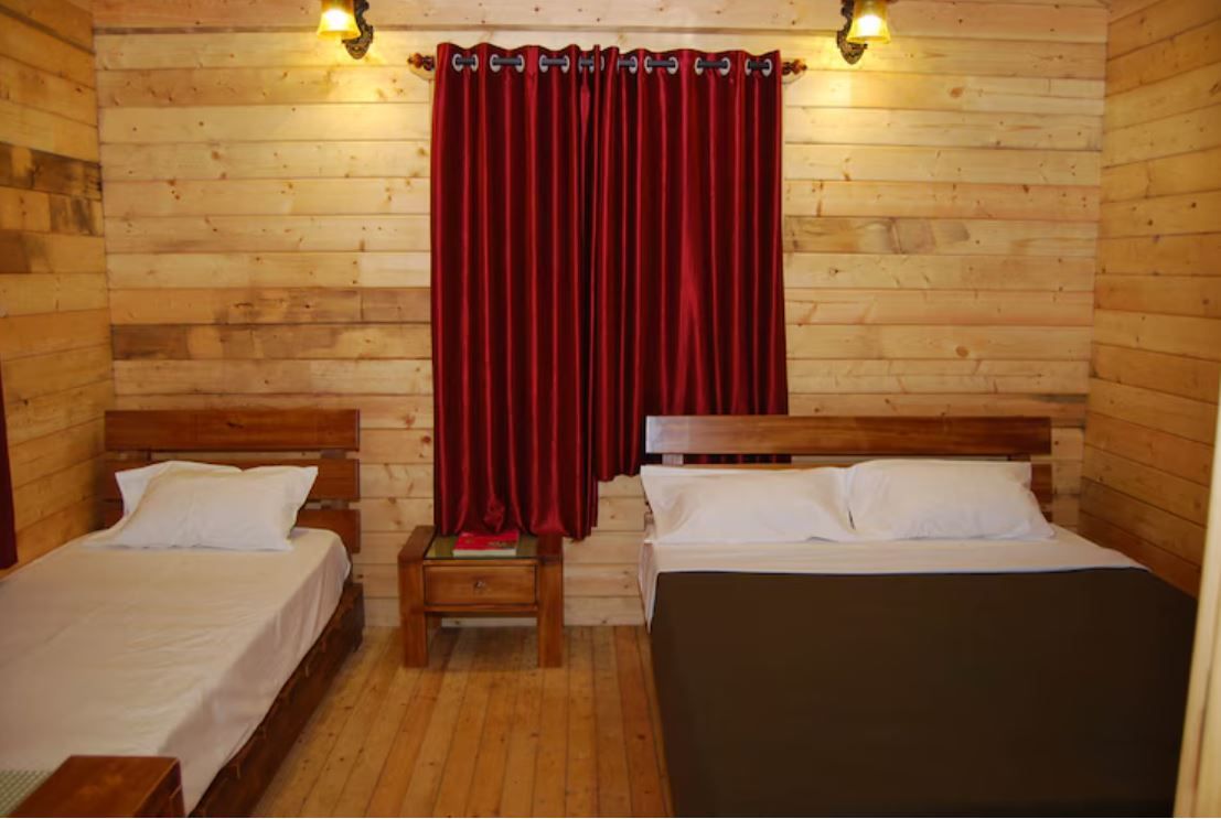 Wooden Cottage Single