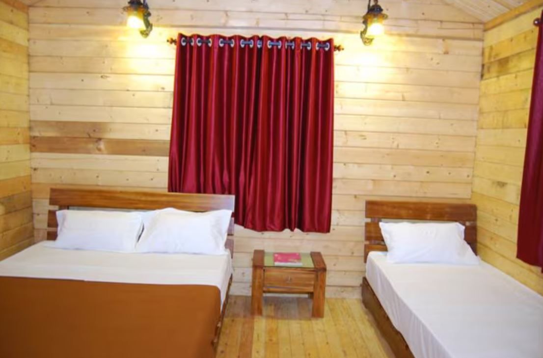 Wooden Cottage Single