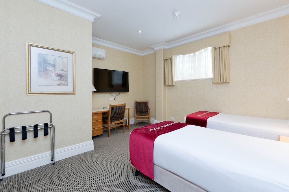 European Hotel Standard Twin Room 2