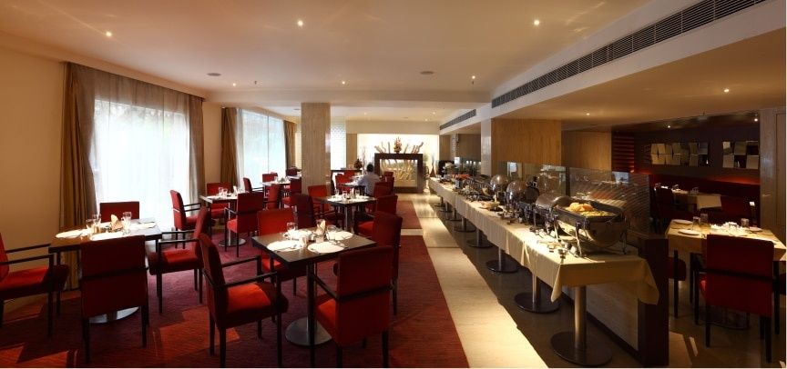 Food & Dining
