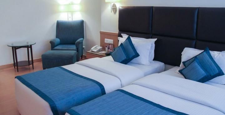 Minerva Grand - Banjara Premium Room Twin Bed 3