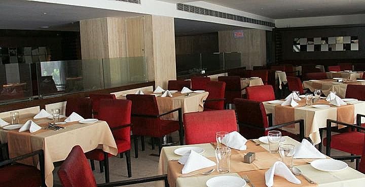 Food & Dining