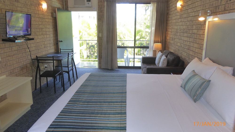 Tower Court Motel - adults only haven Standard Room, 1 Queen Bed 6