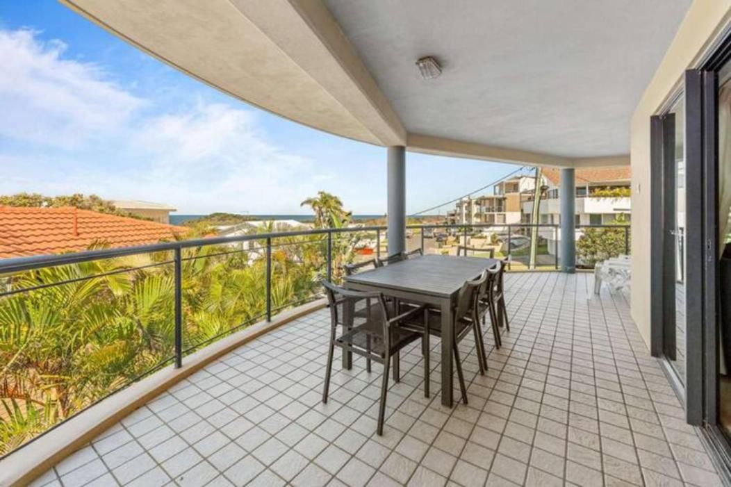 INT 3 Brm Ocean Facing 1st Floor Apt