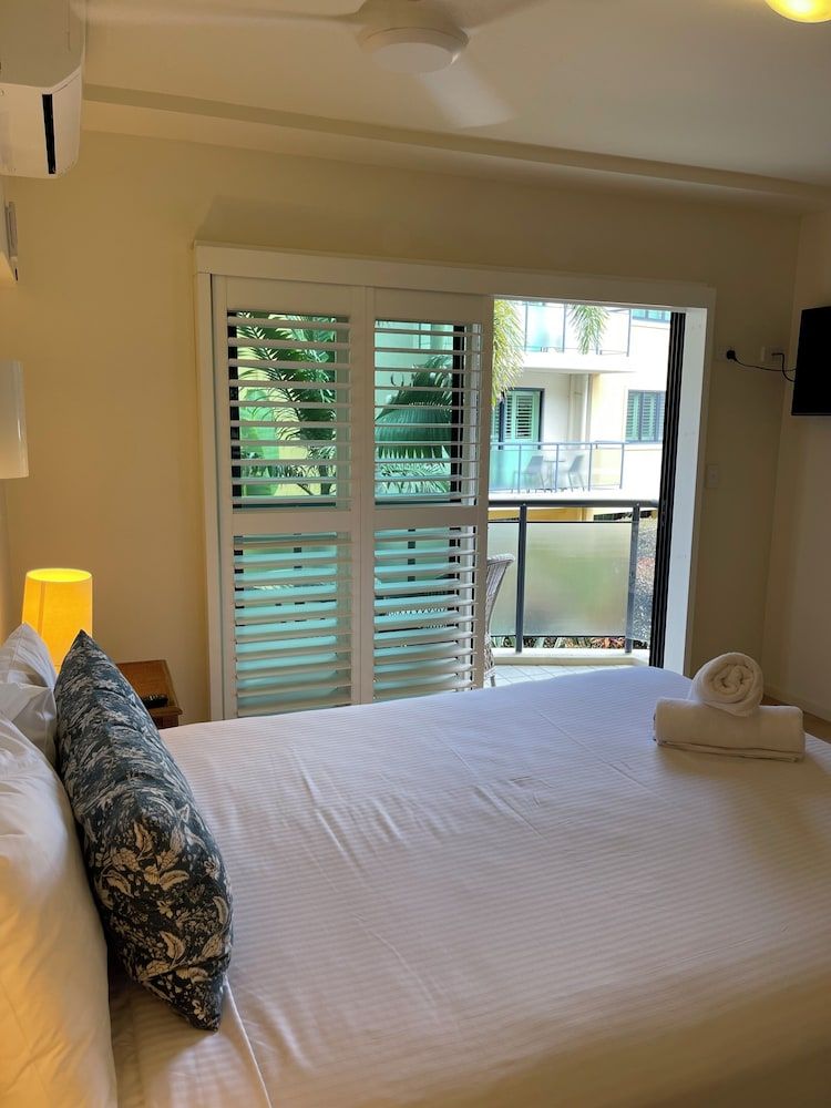 INT 2 Bedroom Ocean View 1st Floor, Apt 14
