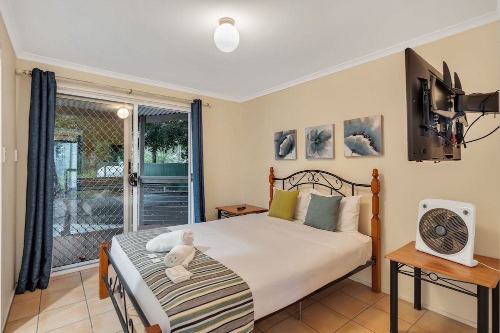 Ingenia Holidays Lake Macquarie One Bedroom Cottage 2