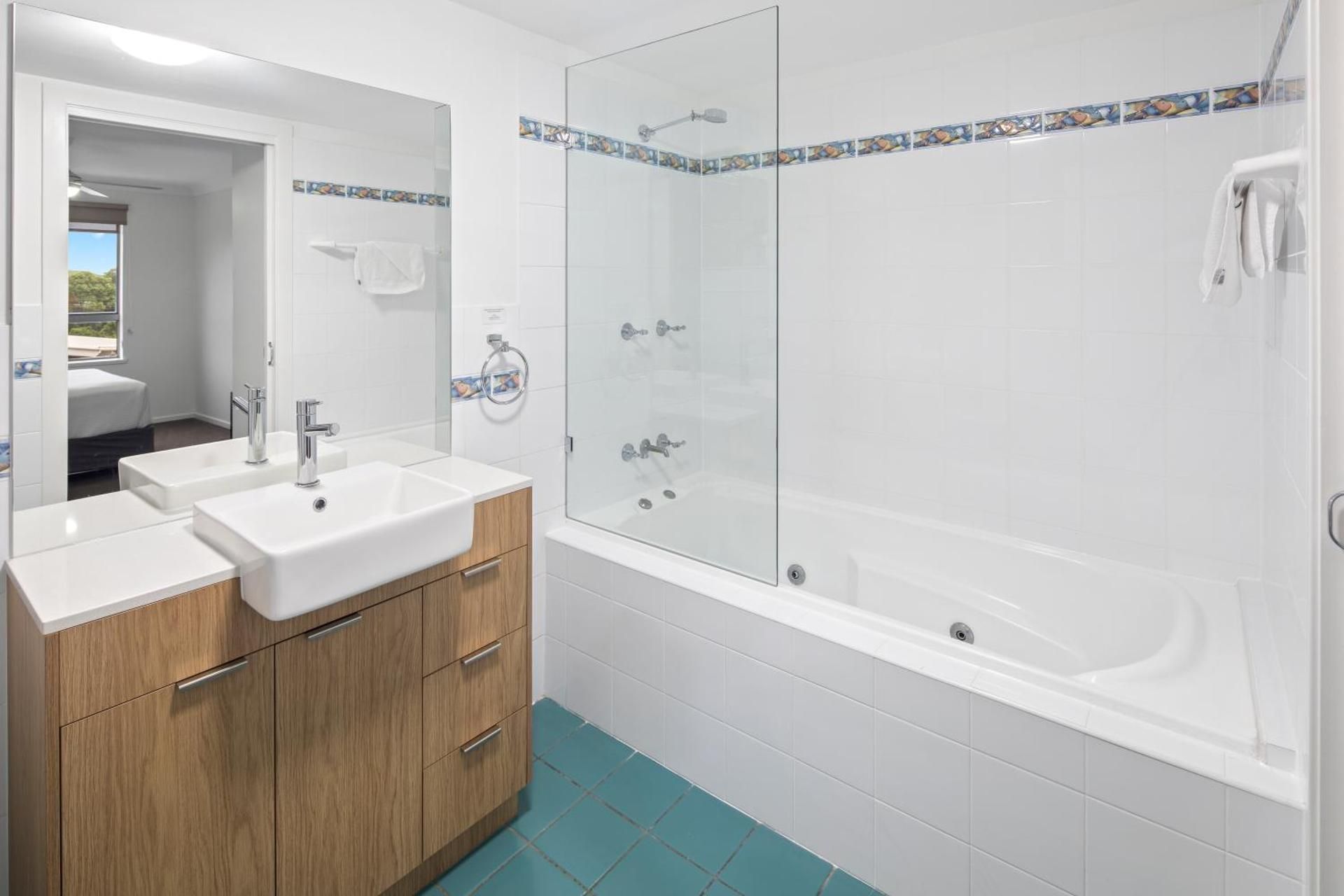 Two-Bedroom Ocean View SPA Apartment