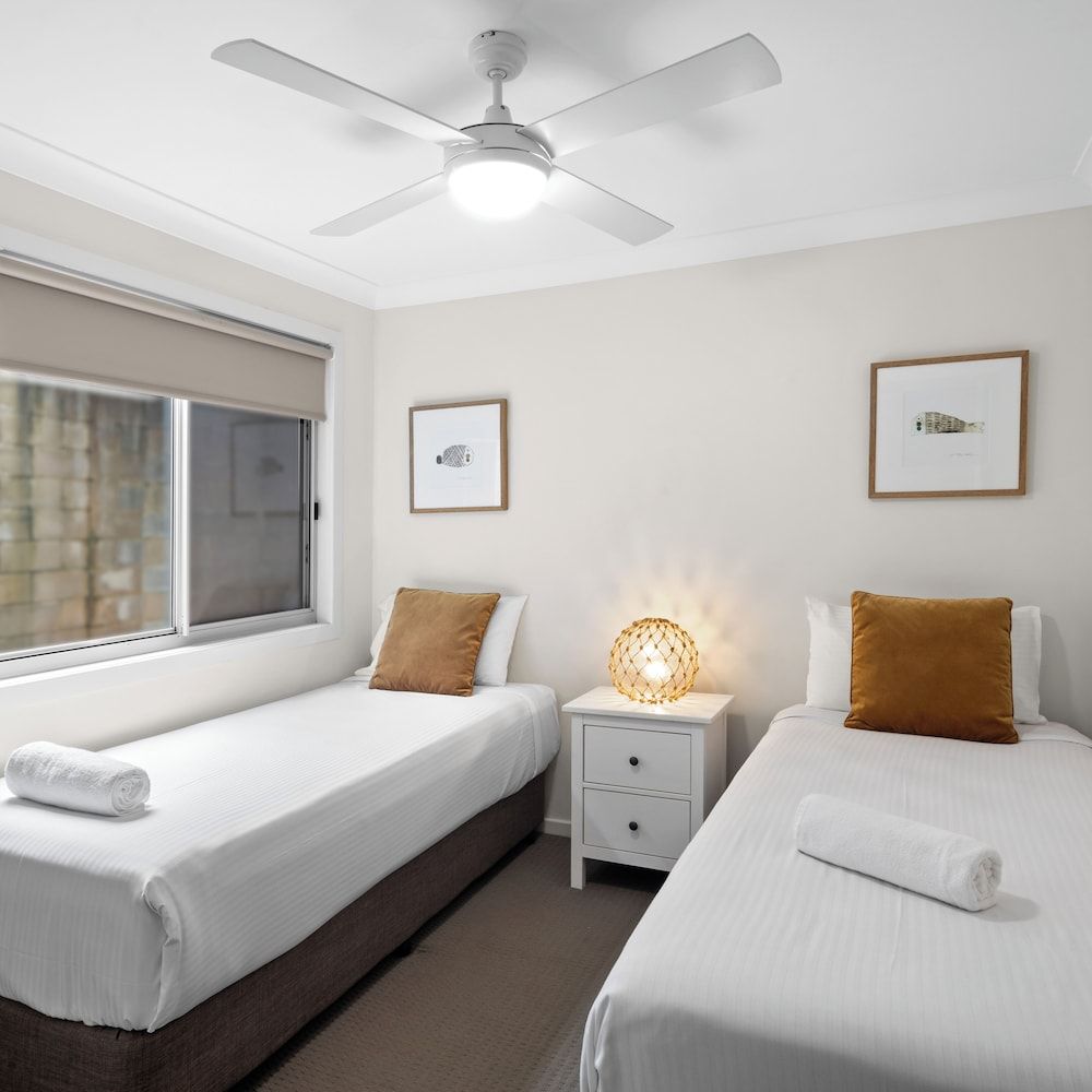 The Observatory Self Contained Apartments 2 Bedroom Townhouse, 2 Bathroom, Garage 2