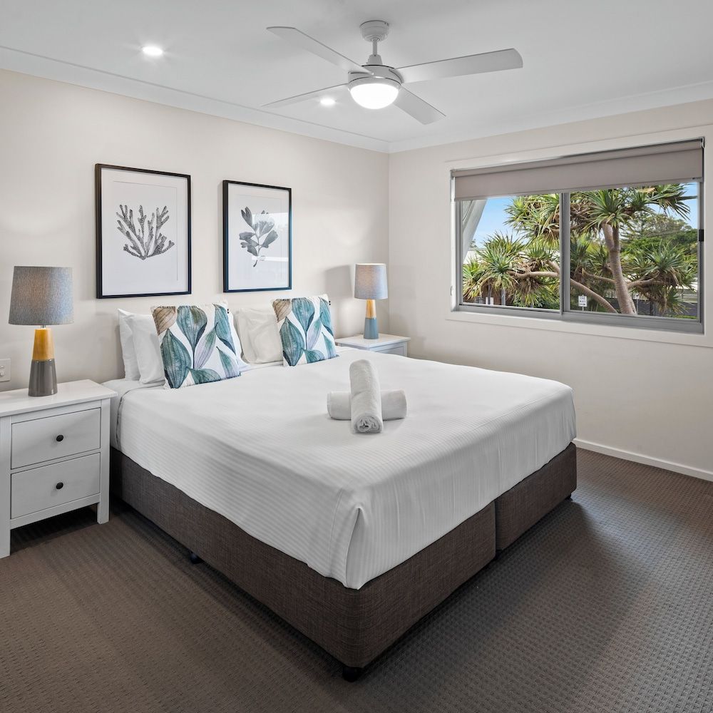 The Observatory Self Contained Apartments 2 Bedroom Townhouse, 2 Bathroom, Garage