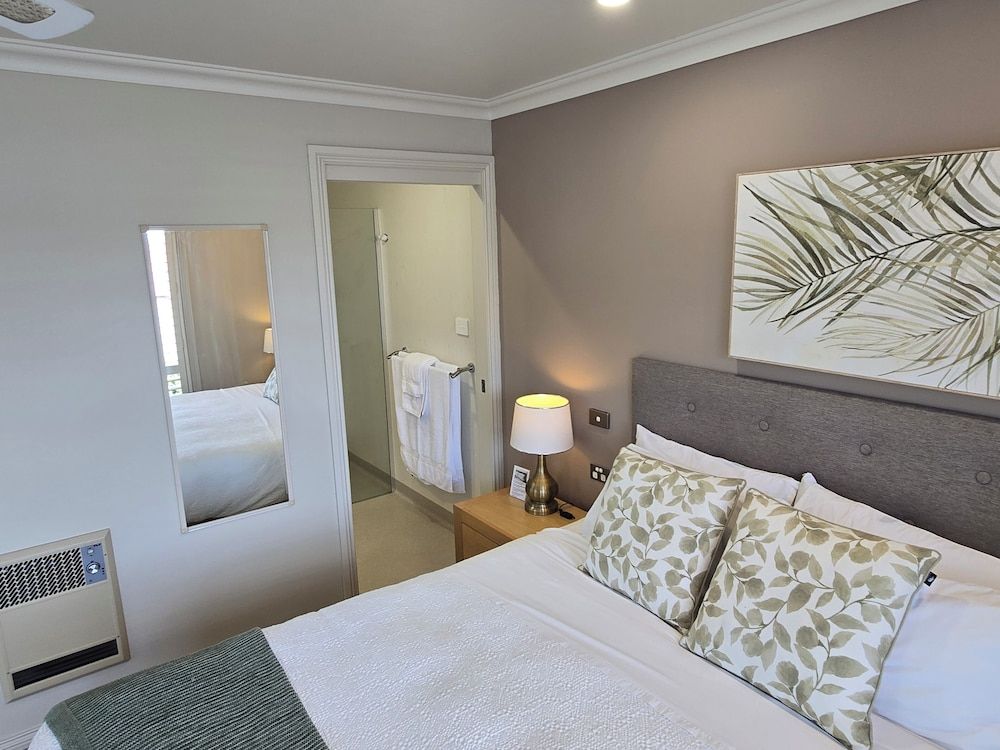 On The Terrace Stanley Premium Studio, 1 King Bed, Bay View, Beachside