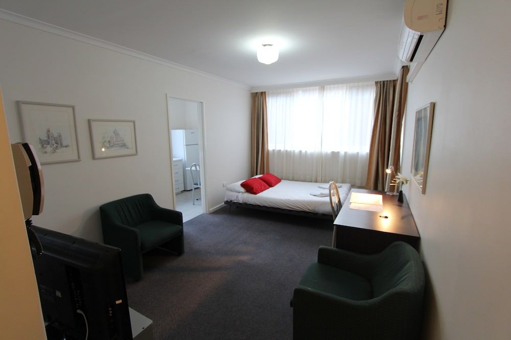 One Bedroom Apartment with Sofa
