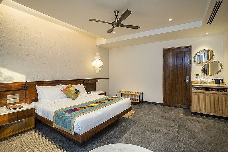 2 Bedrooms Villa