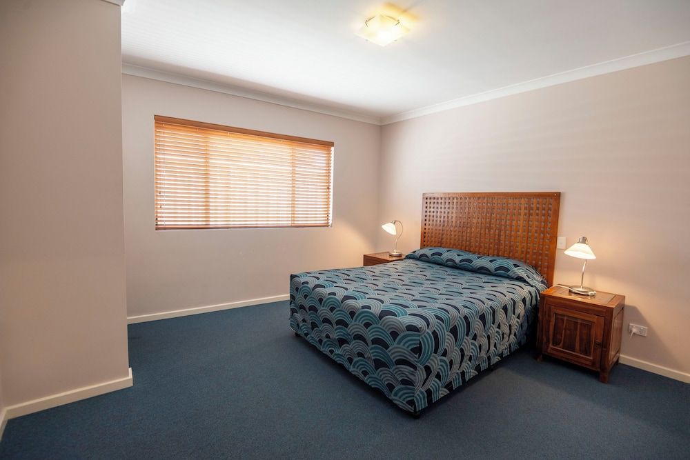 Bunbury Apartment Motel Apartment, 2 Bedrooms, Non Smoking, Kitchenette 6