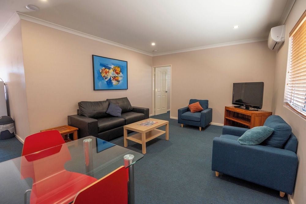 Bunbury Apartment Motel Apartment, 2 Bedrooms, Non Smoking, Kitchenette 17