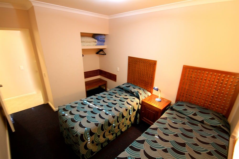 Bunbury Apartment Motel Apartment, 2 Bedrooms, Non Smoking, Kitchenette