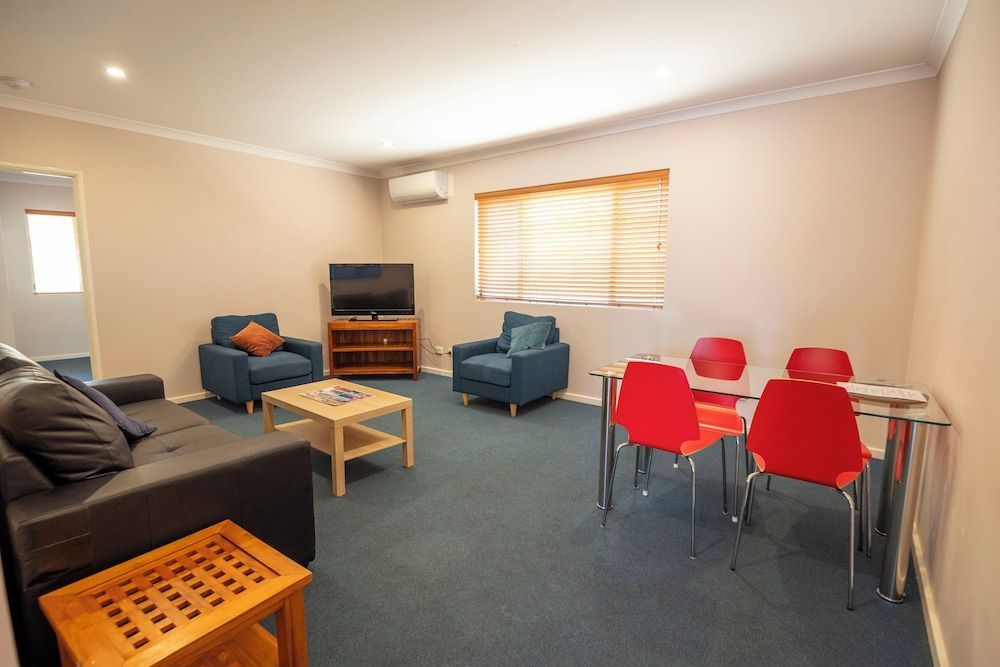 Bunbury Apartment Motel Apartment, 2 Bedrooms, Non Smoking, Kitchenette 19