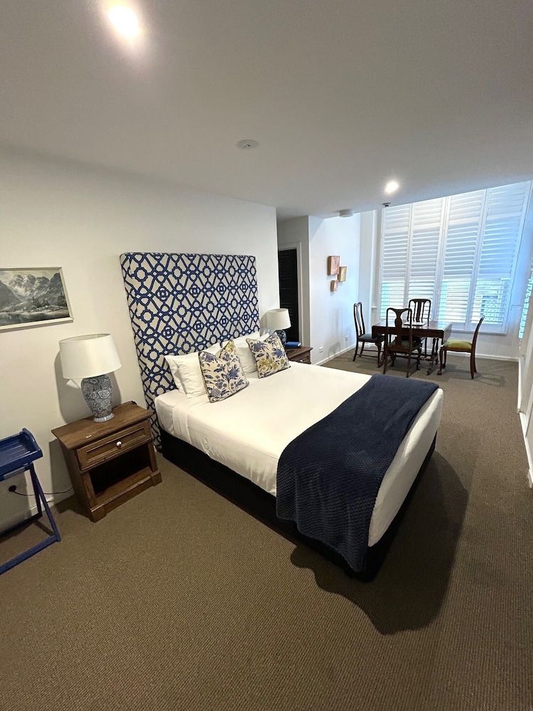 Superior Two Bedroom Apartment