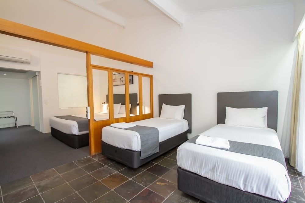 King Spa Suite