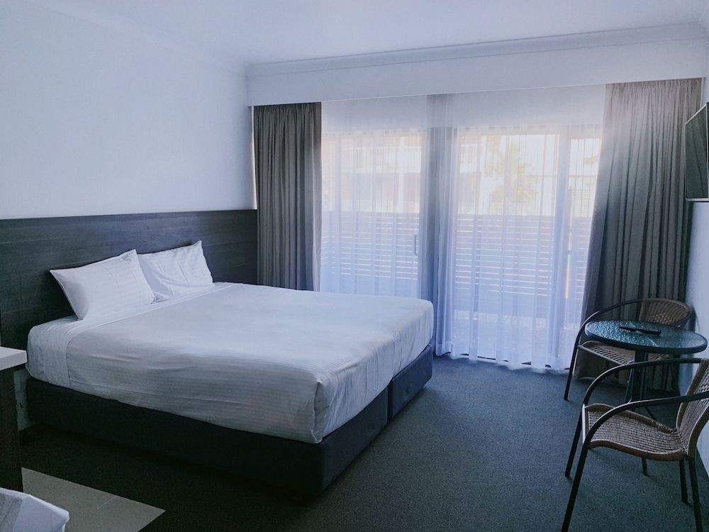 King Room with Kitchenette