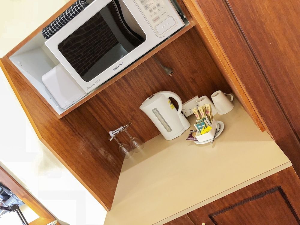 The Leeton Heritage Motor Inn Family Room, Multiple Beds 4