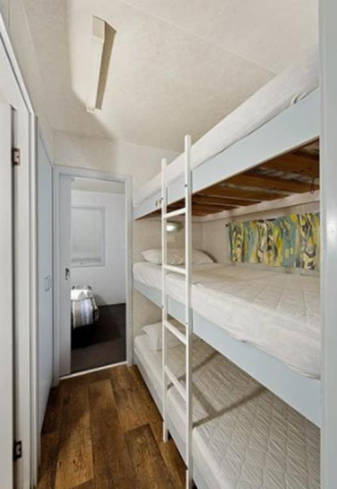 One Bedroom Cabin