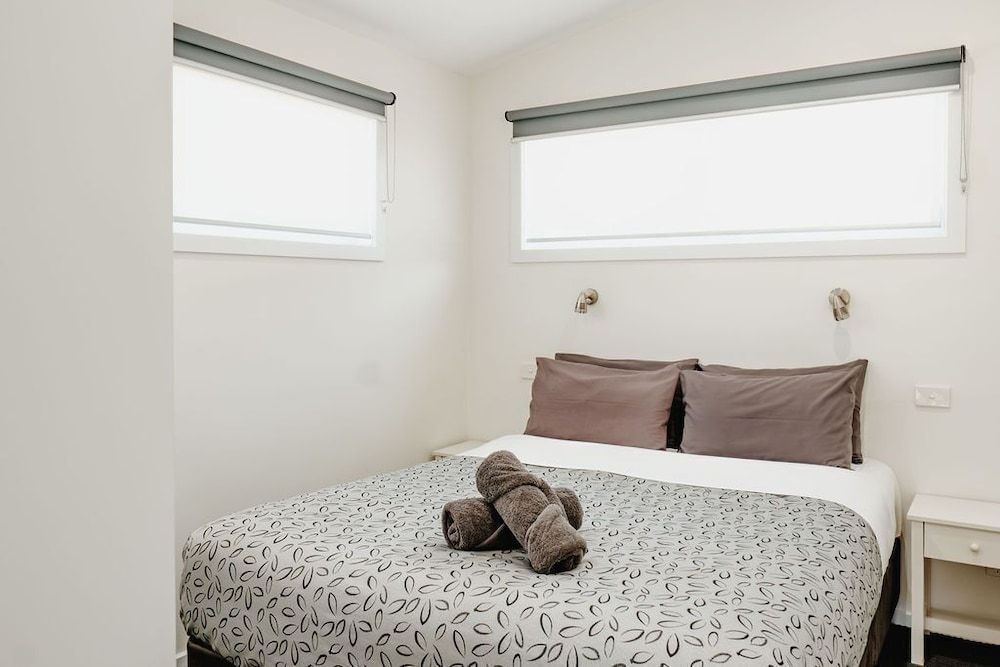 Port Fairy Holiday Park Deluxe Villa, 2 Bedrooms