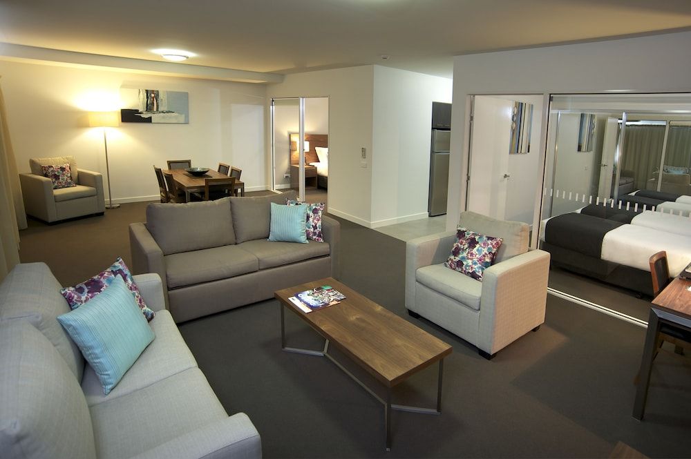 Quest Dubbo Serviced Apartments Three Bedroom Apartment 4