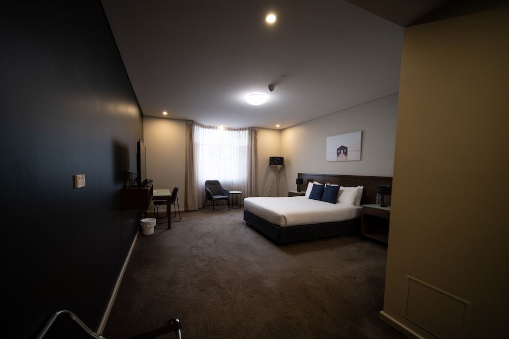 Sfera's Park Suites & Convention Centre Premier Spa Suite 2