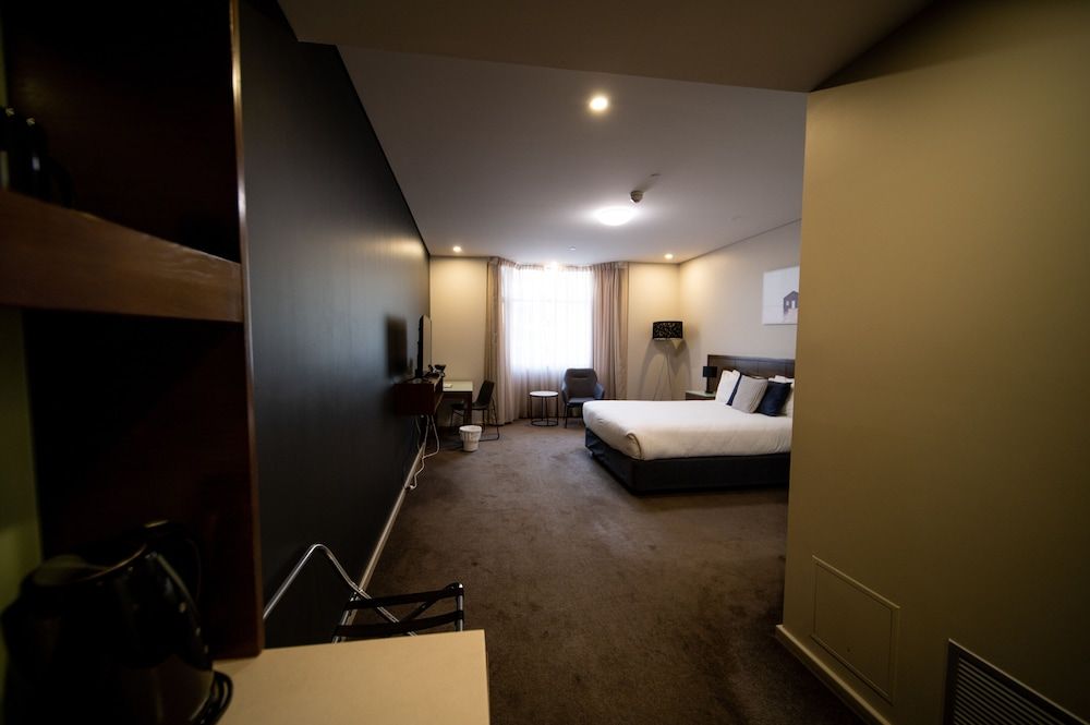 Sfera's Park Suites & Convention Centre Premier Spa Suite 3