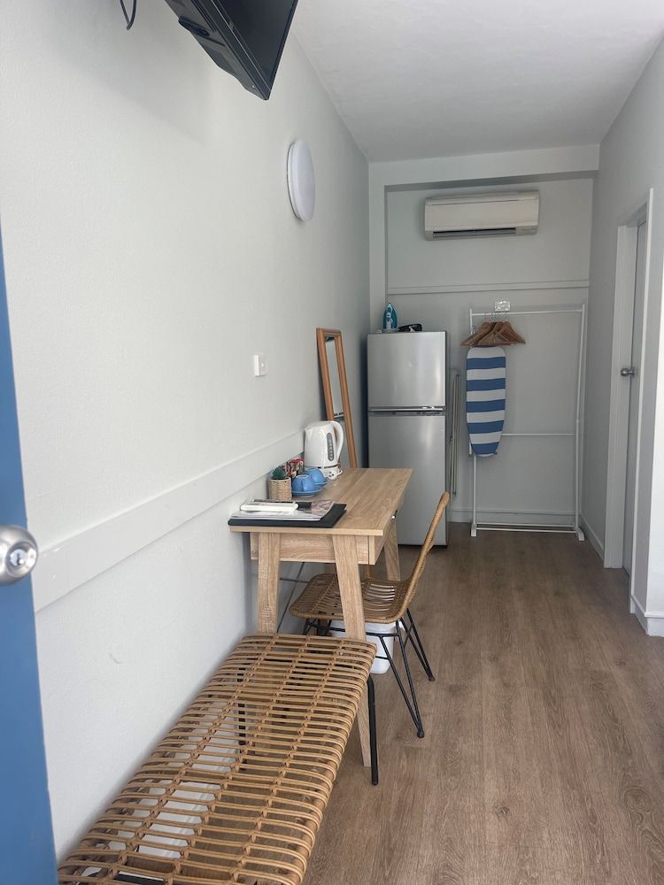 The Cavenagh Double Room, Pool View 3