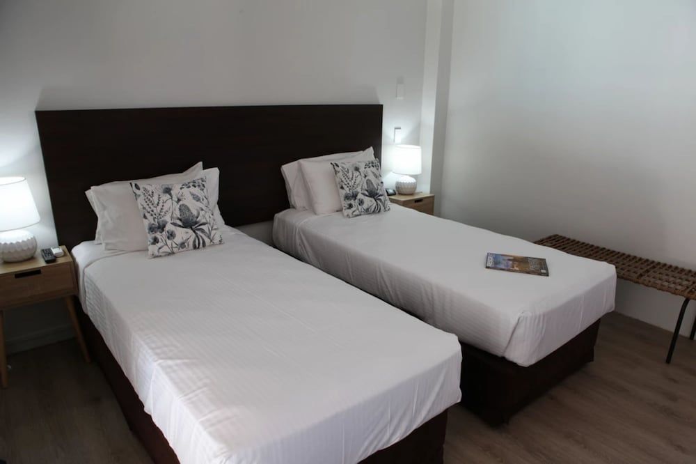 The Cavenagh Boutique Twin 3