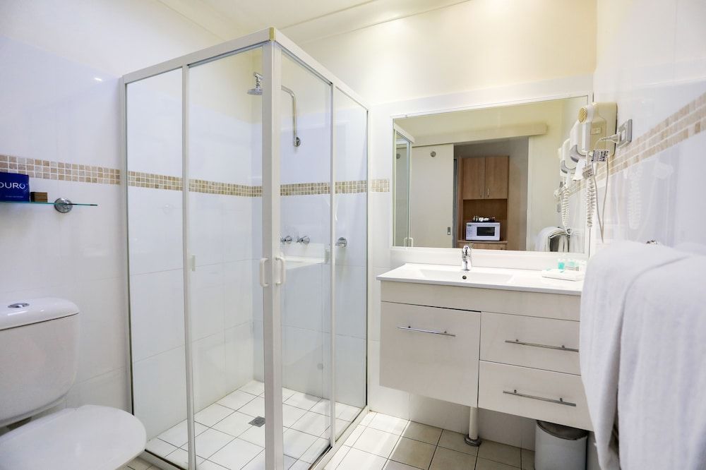 Parkhaven Superior King 8