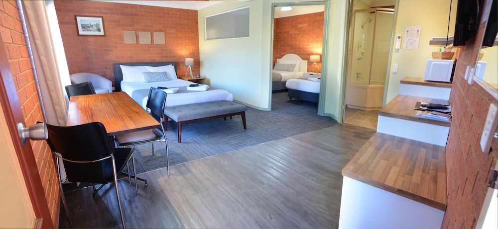 Bendigo Goldfields Motor Inn Family Room with Bath (2 Bedrooms) 3