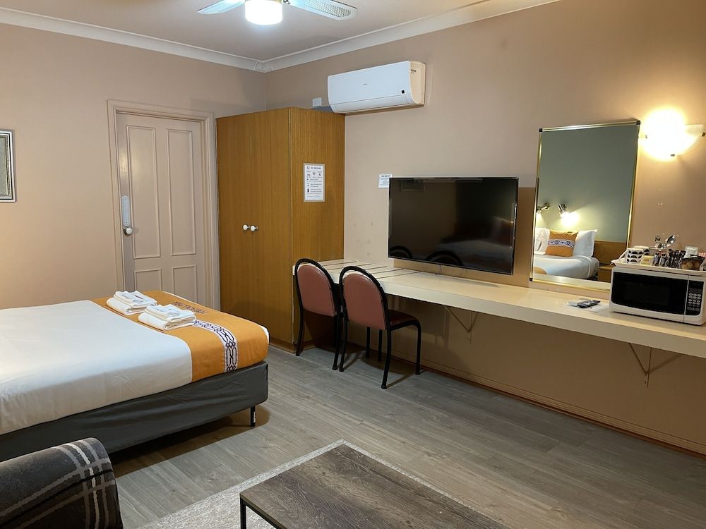 Philadelphia Motor Inn Echuca Standard Room, 1 Queen Bed 2