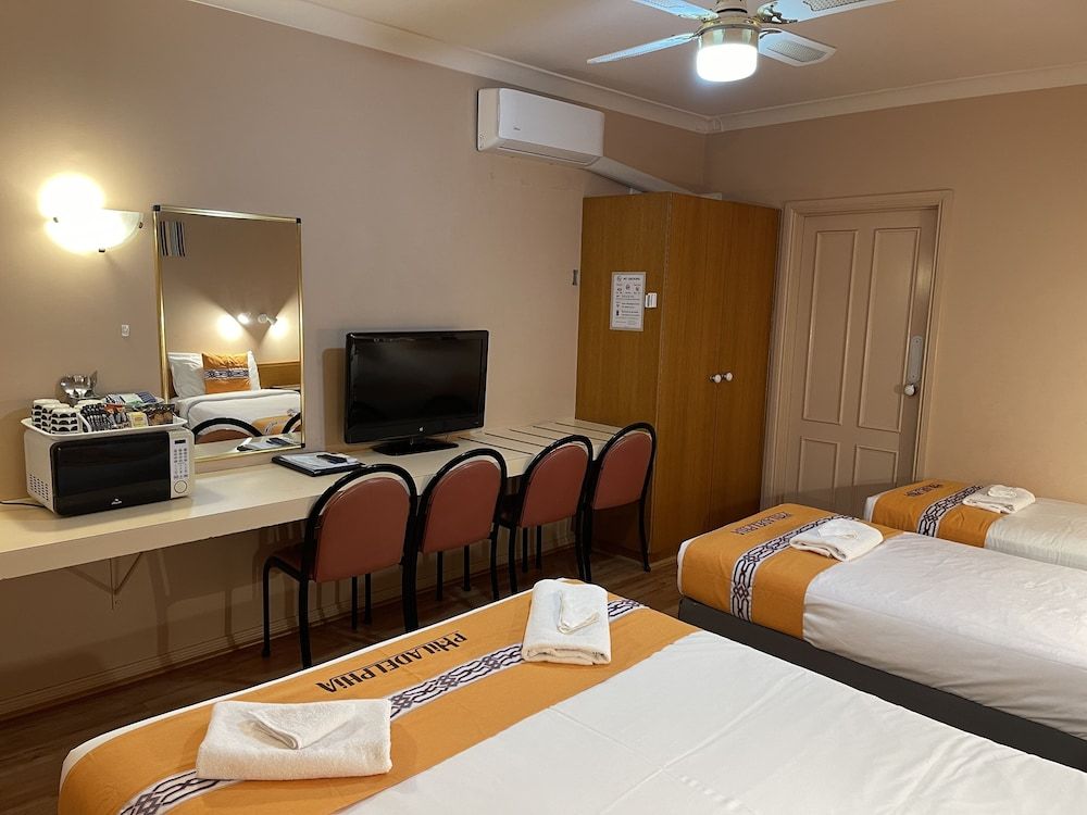 Philadelphia Motor Inn Echuca Family Room 4