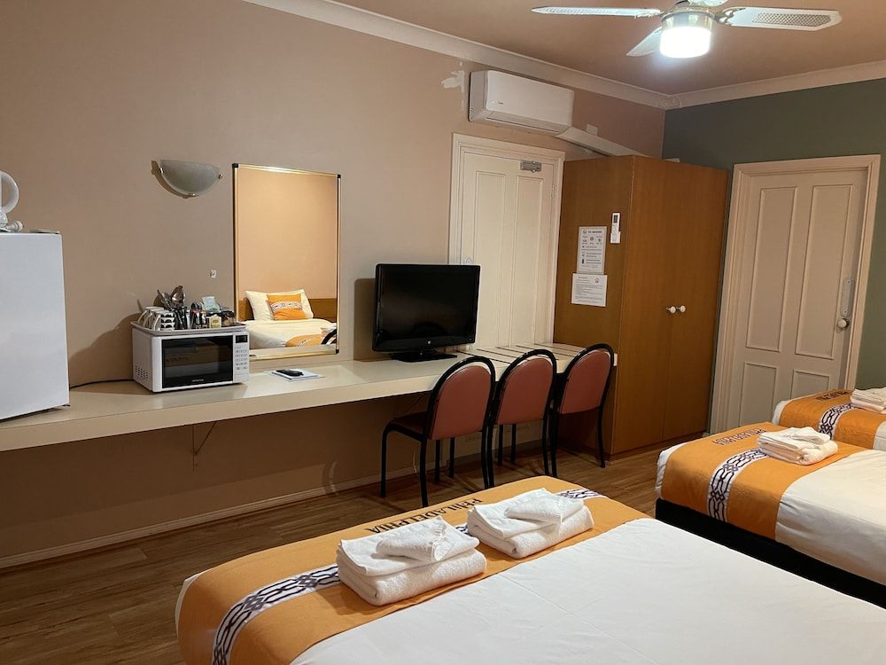 Philadelphia Motor Inn Echuca Family Room