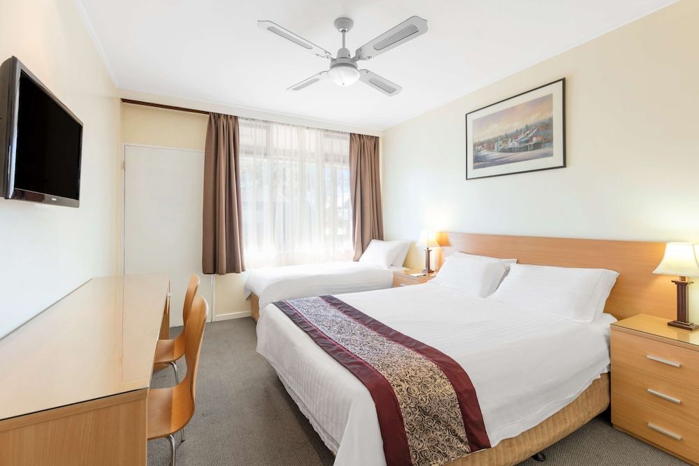 Standard Room, Multiple Beds, Non Smoking, Microwave