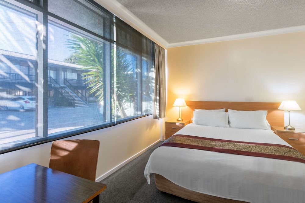 Best Western Governor Gipps Motor Inn Family Suite, 2 Bedrooms, Non Smoking 4