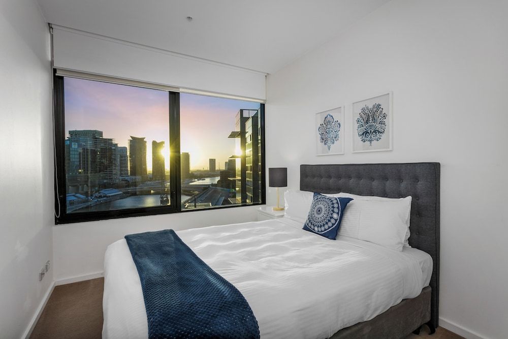 Melbourne Holiday Apartments Flinders Wharf 2 Bedroom 2 Bath Deluxe Apartment 3