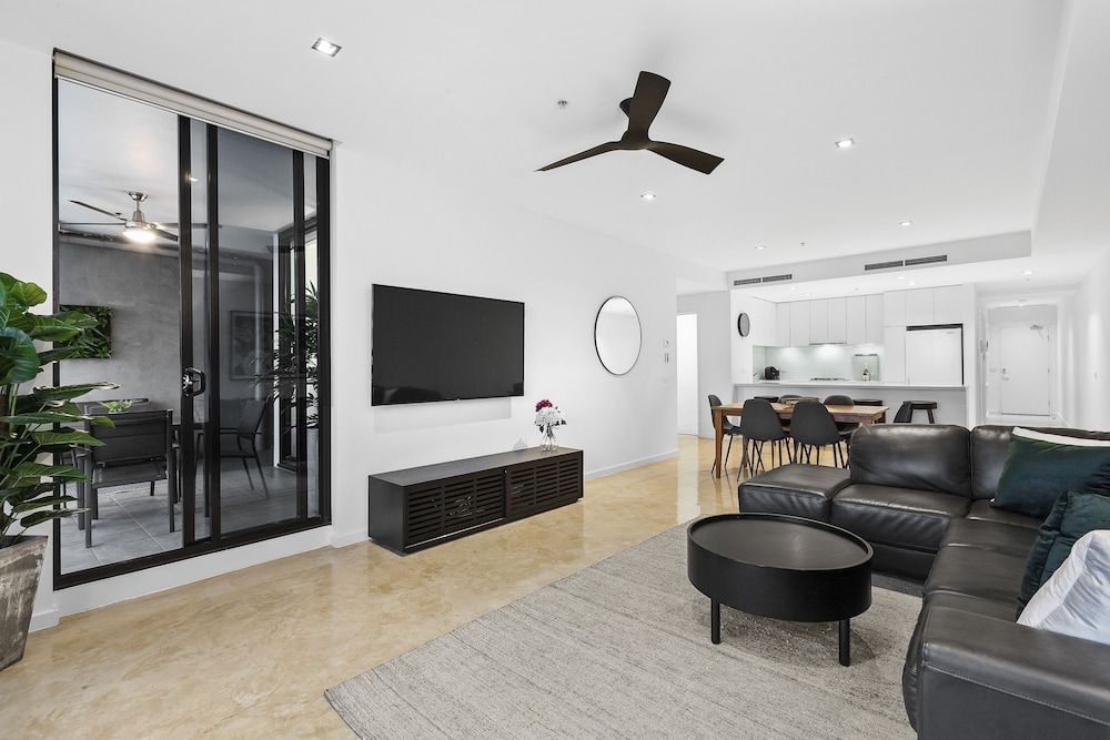 Melbourne Holiday Apartments Flinders Wharf 3 Bedroom 2 Bath Deluxe Apartment 16